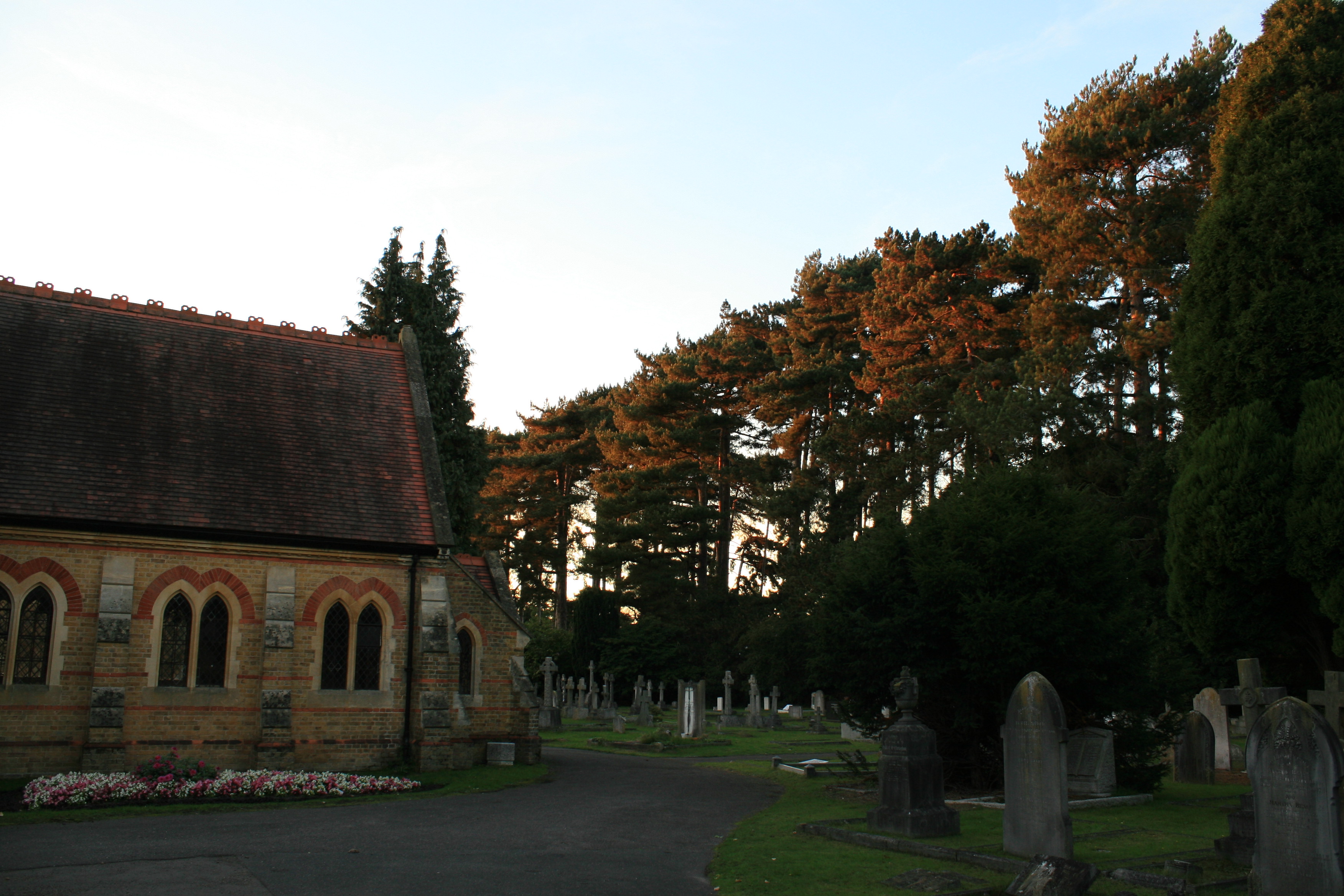 Weybridge Cemetery 