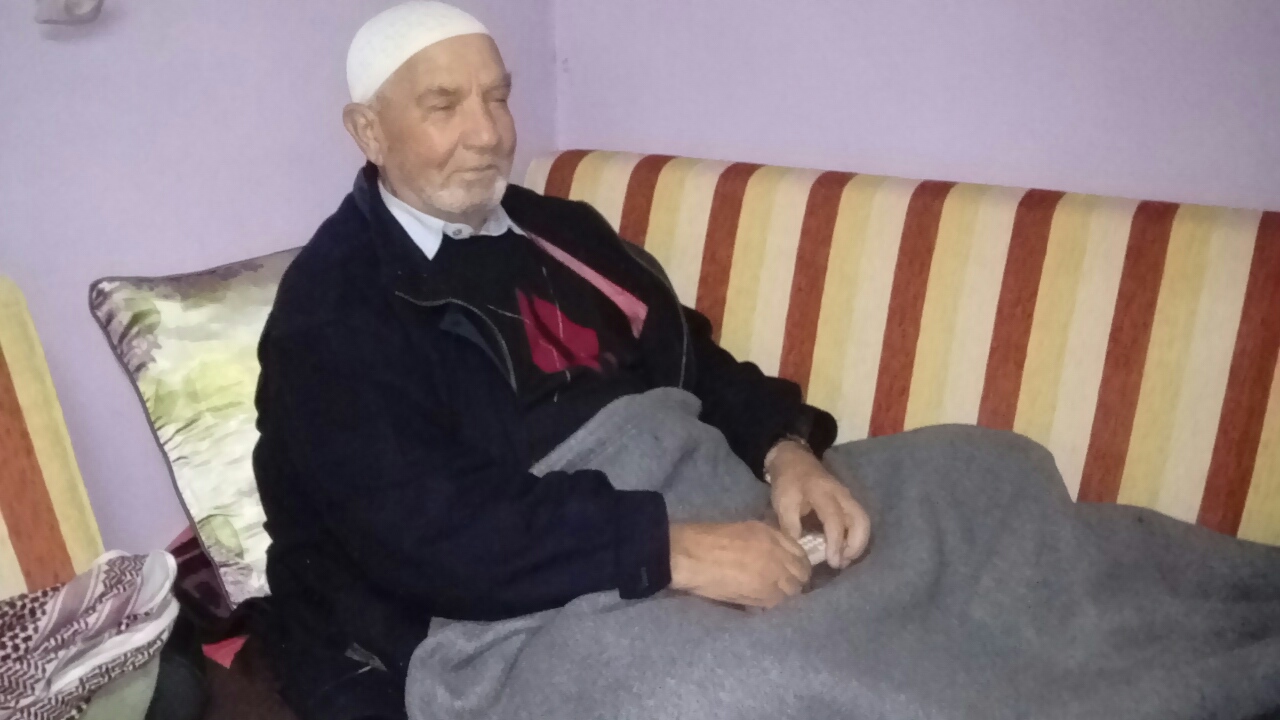 image-5857b381c658afb1b431c94b323fa4adec74b07248a00a415048b8b4be5c6e20-V